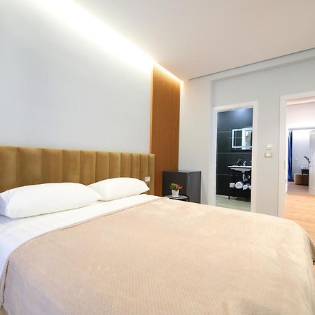 Ulcas Guest Huse Bed & Breakfast Vlore Bilik gambar