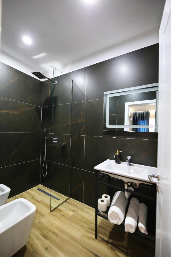 Ulcas Guest Huse Bed & Breakfast Vlore Luaran gambar